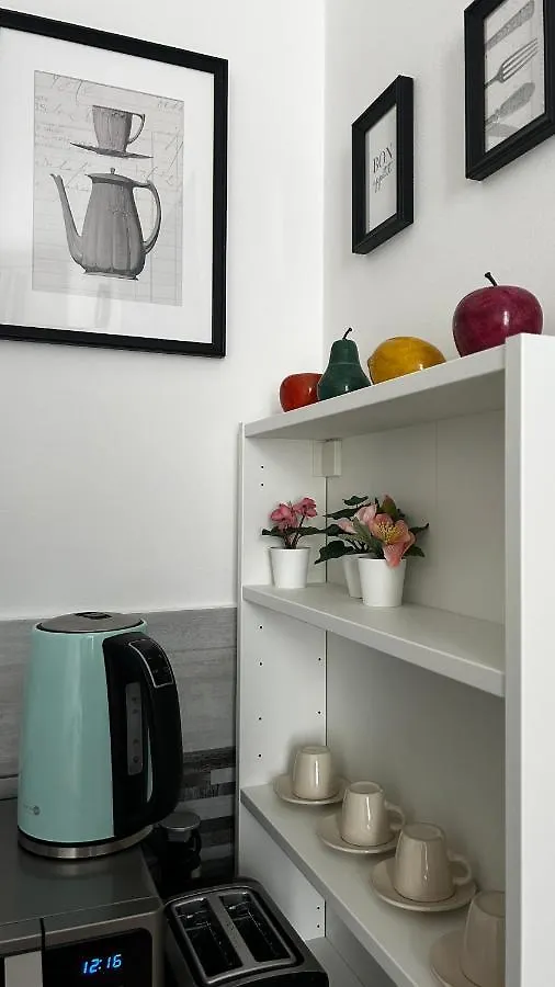 Margaret & Violet - Stylish Downtown Apartments In Budapest